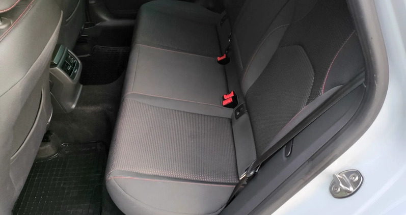 Seat Leon cena 62000 przebieg: 180000, rok produkcji 2017 z Chocz małe 106